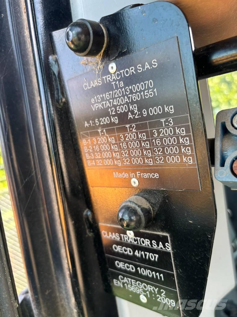 CLAAS Arion 650 CIS Tractoare