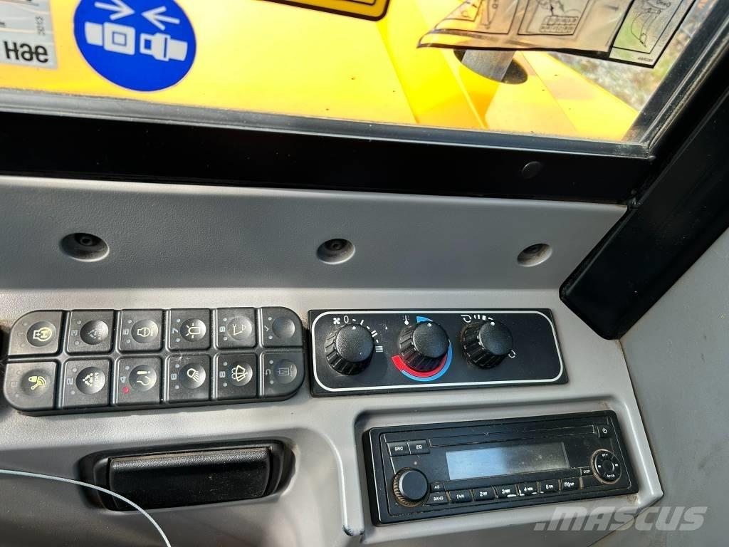 JCB 48 Z-1 Mini excavatoare < 7t