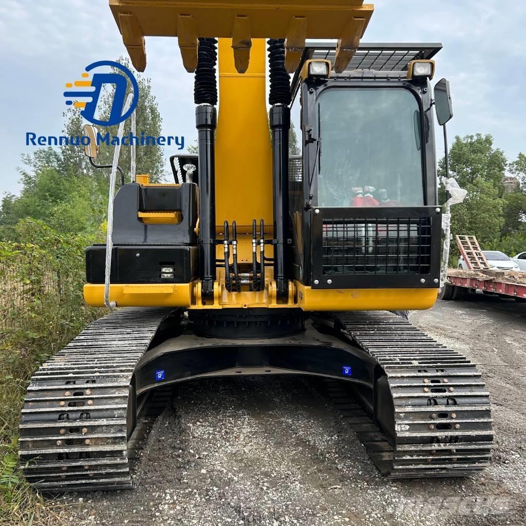 CAT 320D2 Excavatoare pe șenile
