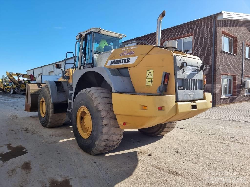 Liebherr L 564 Incarcator pe pneuri