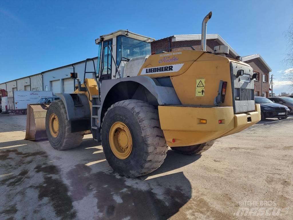 Liebherr L 564 Incarcator pe pneuri