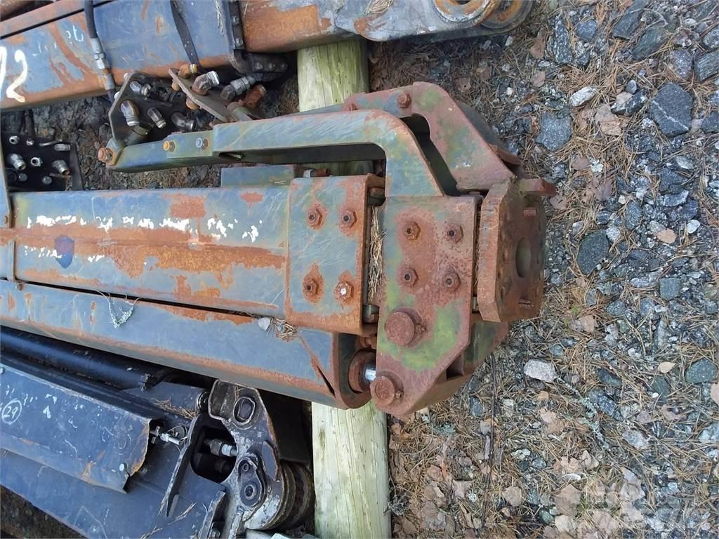 John Deere 210 Macarale pentru culegatoare