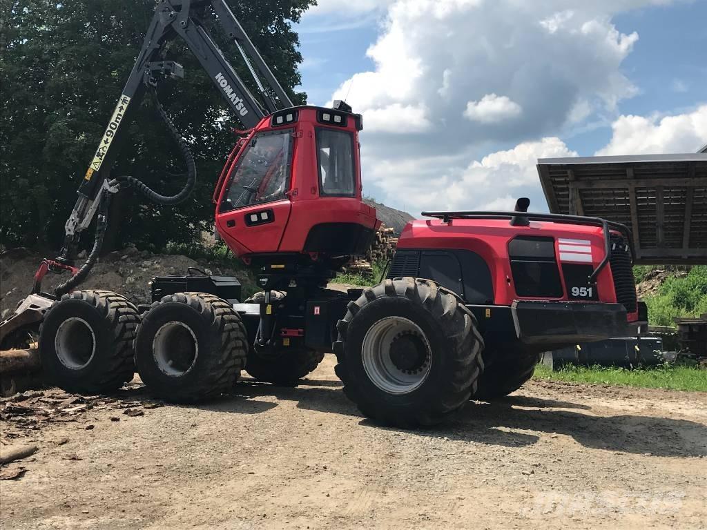 Komatsu 951 Combine forestiere