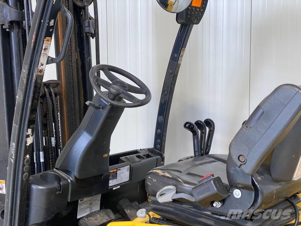 Yale ERP30VL Stivuitor electric