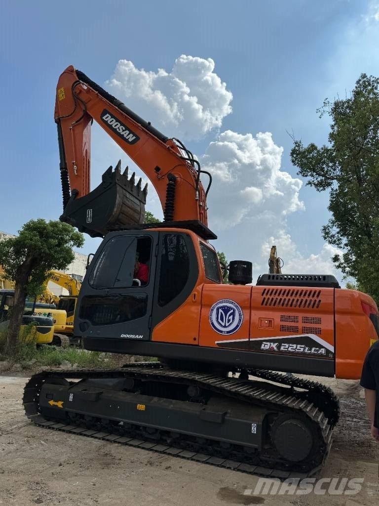 Doosan DX 225 LCA Excavatoare 7t - 12t