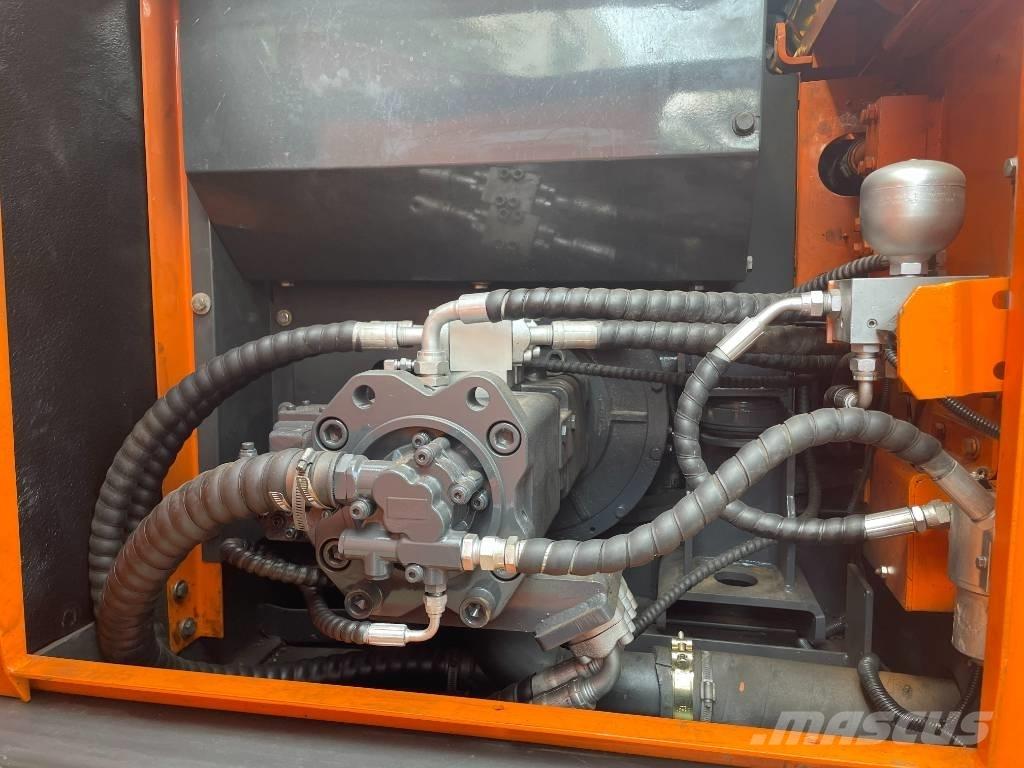 Doosan DX 225 LCA Excavatoare 7t - 12t