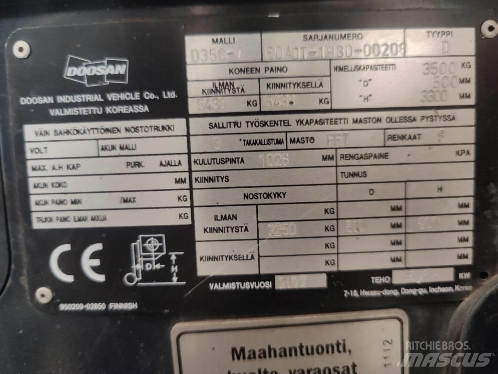 Doosan D 35 C-7 Stivuitor diesel