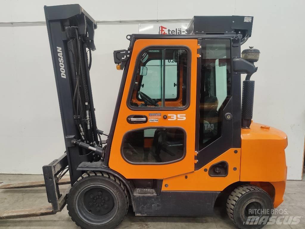 Doosan D 35 C-7 Stivuitor diesel
