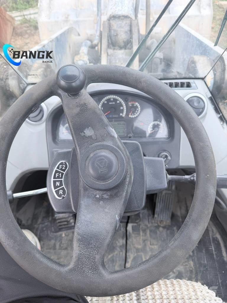 XCMG LW500H Incarcator pe pneuri