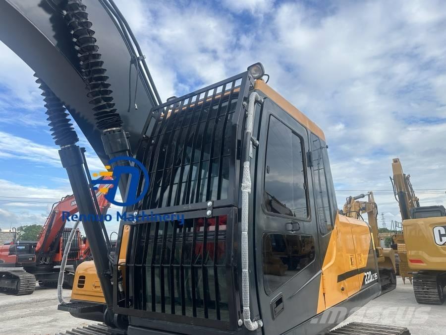 Hyundai R220LC-9S Excavatoare pe șenile
