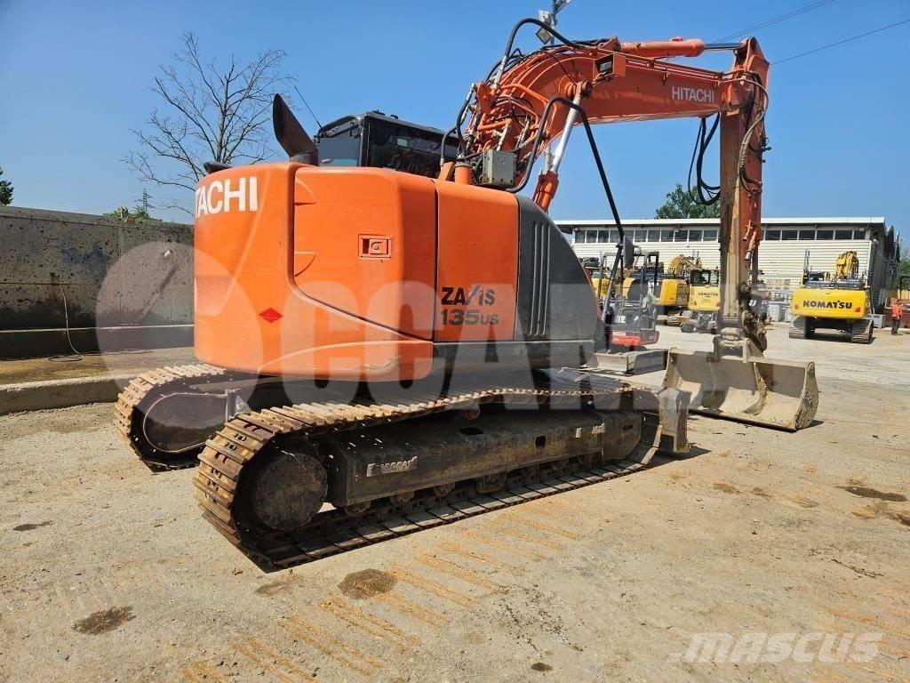 Hitachi ZX 135 US Excavatoare pe șenile
