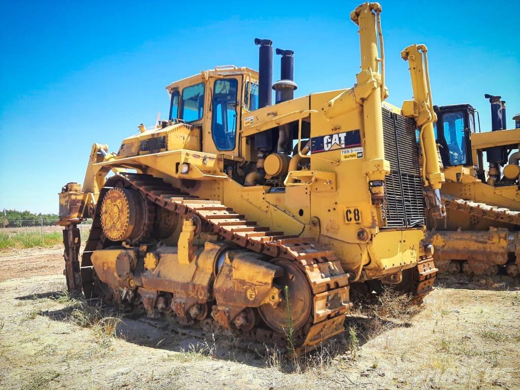 CAT D10 Buldozere pe senile