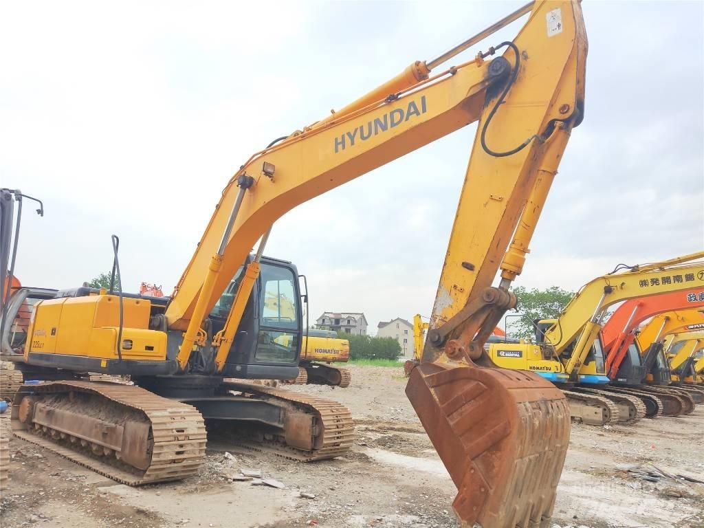 Hyundai R225LC-7 Excavatoare pe șenile
