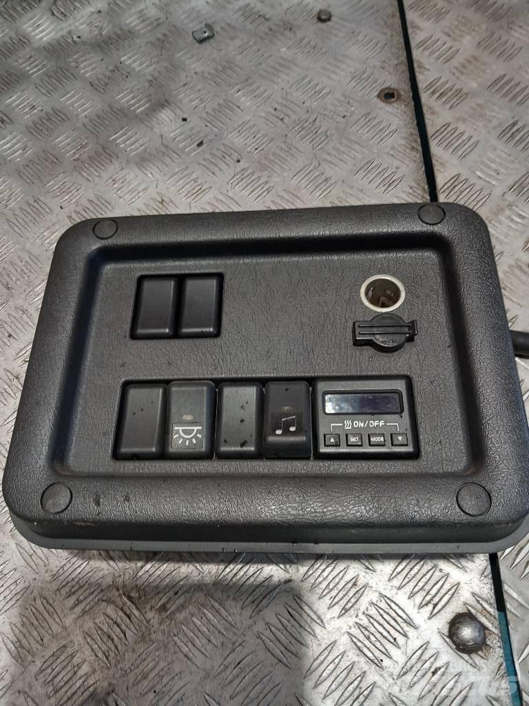Volvo FH 12    20576730 Cabine si interior