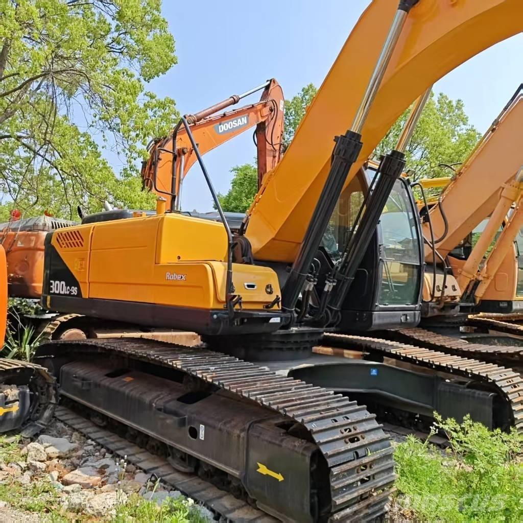 Hyundai R300LC-9S Excavatoare pe șenile
