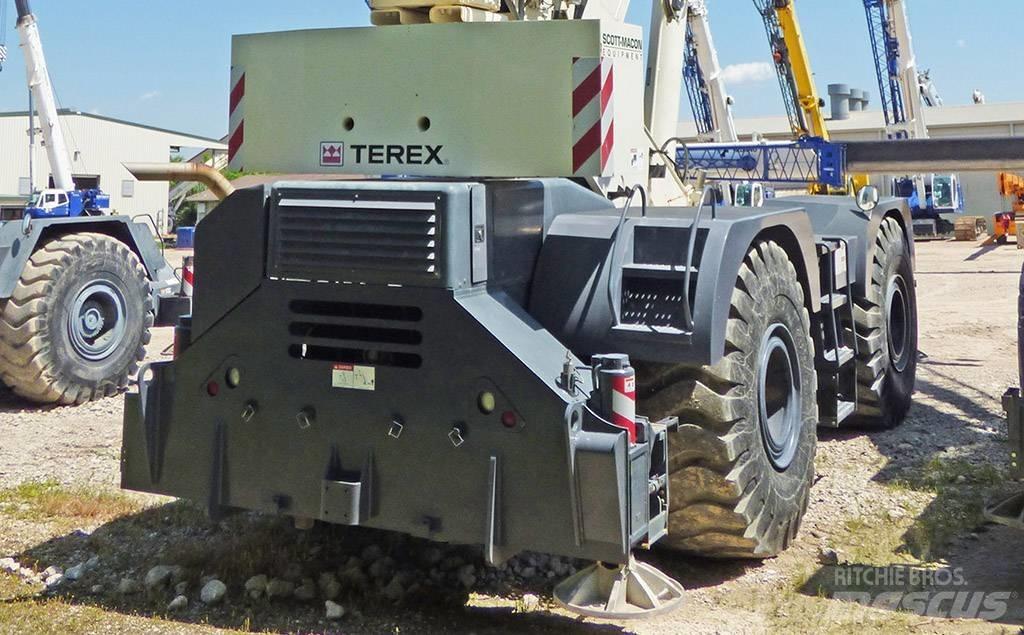 Terex RT670 Macara teren accidentat