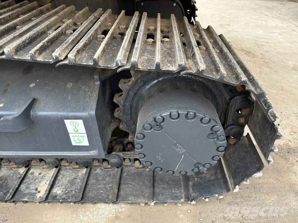 Komatsu PC200-8 Excavatoare pe șenile
