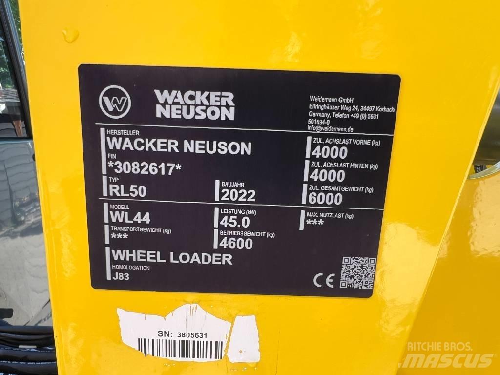 Wacker Neuson WL 44 Incarcator pe pneuri