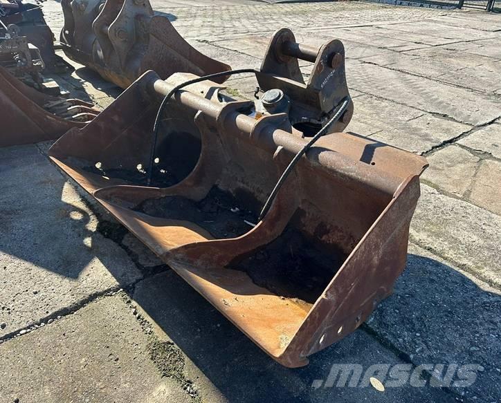 Hitachi ZX170-5B Excavator