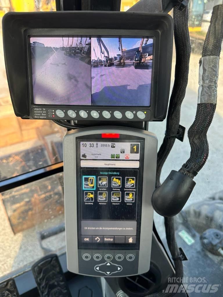 CAT M 318 F Excavatoare cu roti
