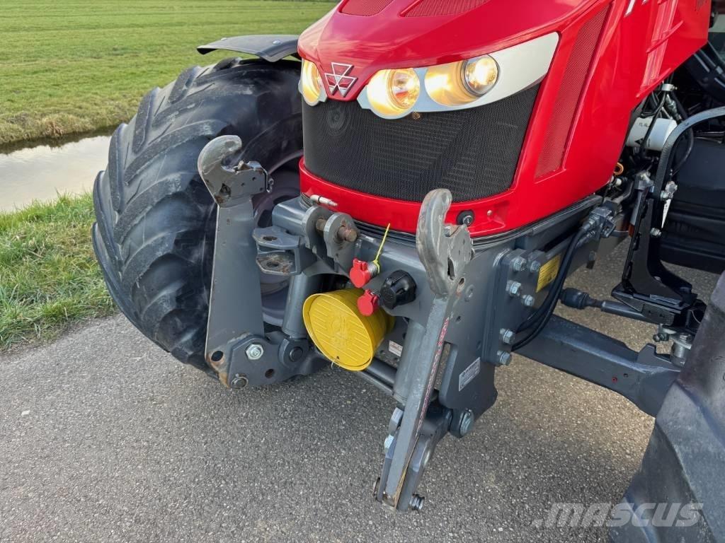 Massey Ferguson 5609 Tractoare