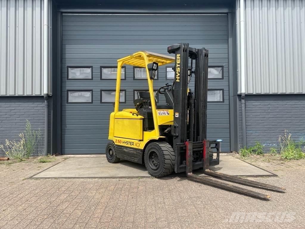 Hyster J2.50XM Stivuitor electric