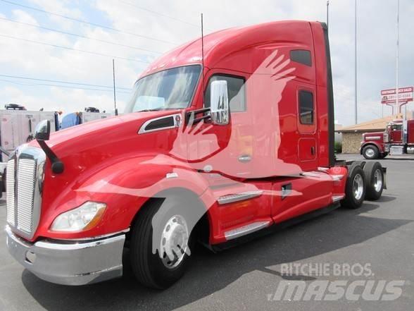 Kenworth T680 Autotractoare