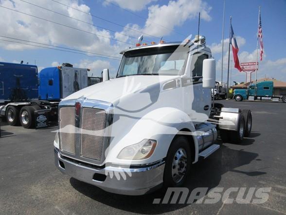Kenworth T680 Autotractoare