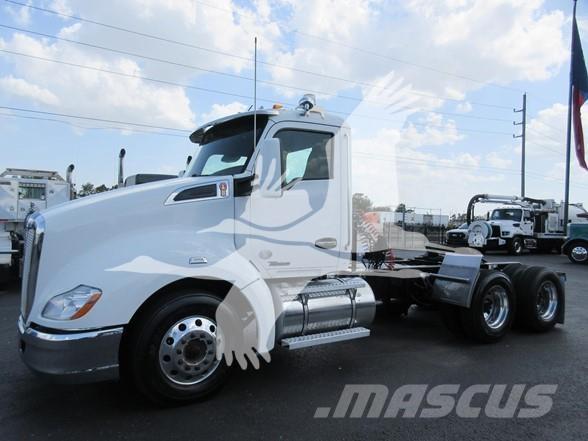 Kenworth T680 Autotractoare