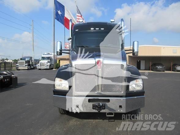 Kenworth T880 Autotractoare