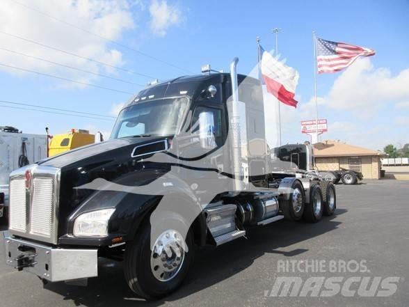 Kenworth T880 Autotractoare