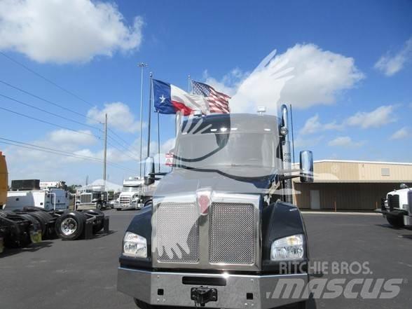 Kenworth T880 Autotractoare