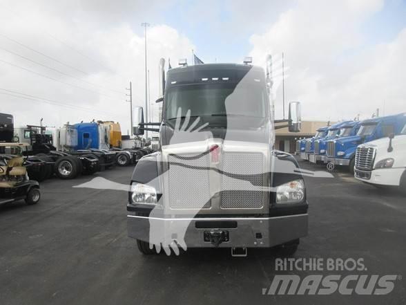 Kenworth T880 Autotractoare