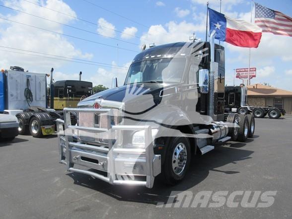 Kenworth T880 Autotractoare