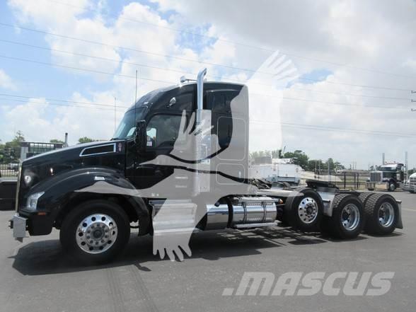Kenworth T880 Autotractoare