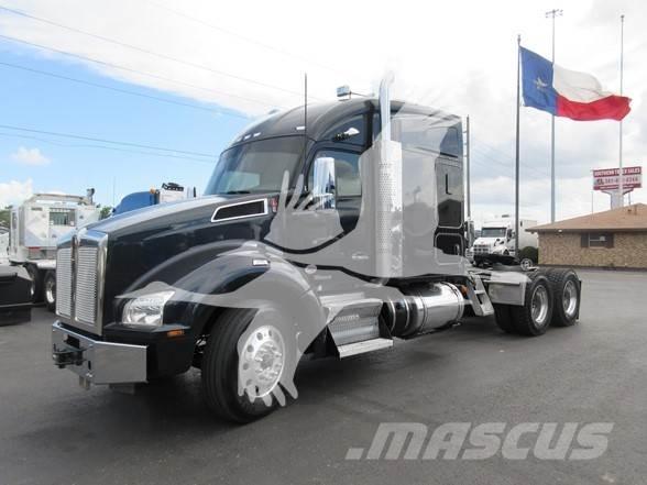 Kenworth T880 Autotractoare