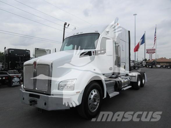 Kenworth T880 Autotractoare
