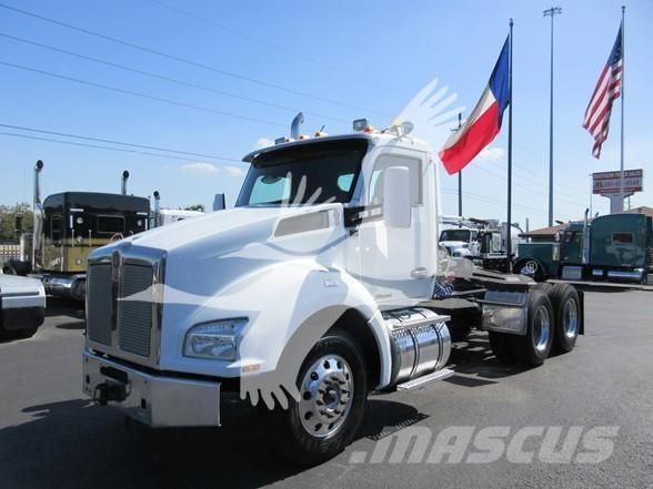 Kenworth T880 Autotractoare