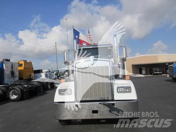 Kenworth W900L Autotractoare