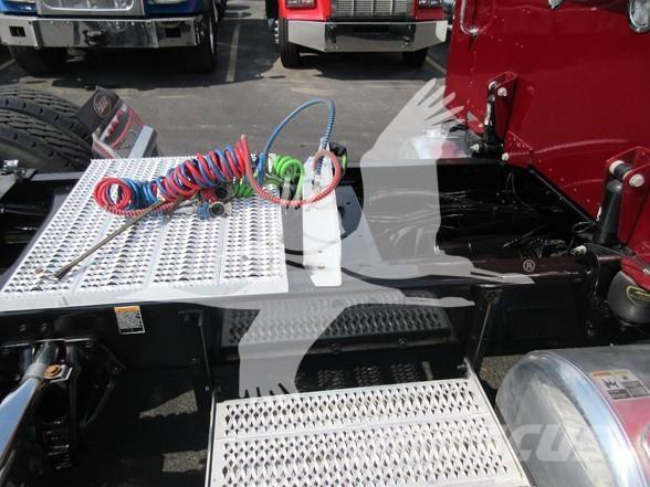 Peterbilt 389 Autotractoare