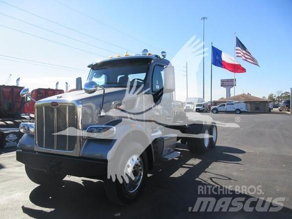 Peterbilt 567 Autotractoare
