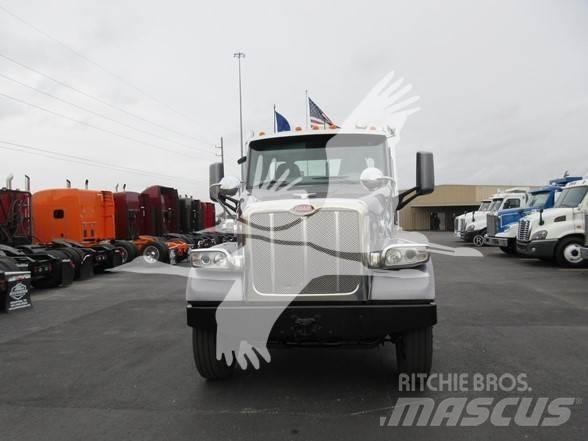Peterbilt 567 Autotractoare