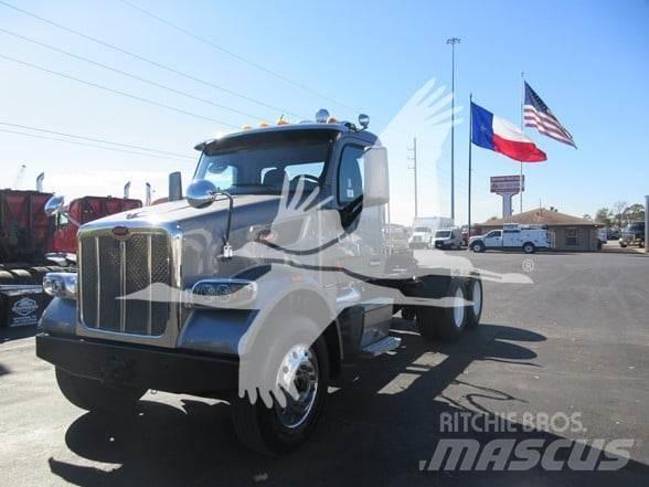 Peterbilt 567 Autotractoare