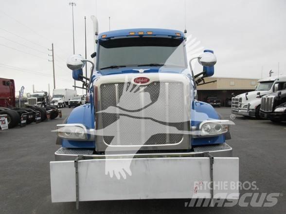 Peterbilt 567 Autotractoare