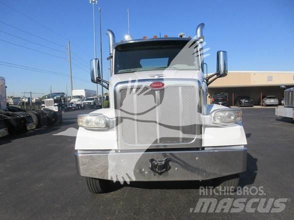 Peterbilt 567 Autotractoare