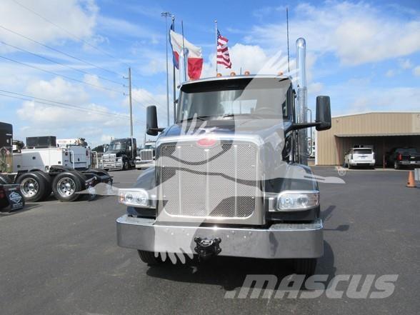 Peterbilt 567 Autotractoare