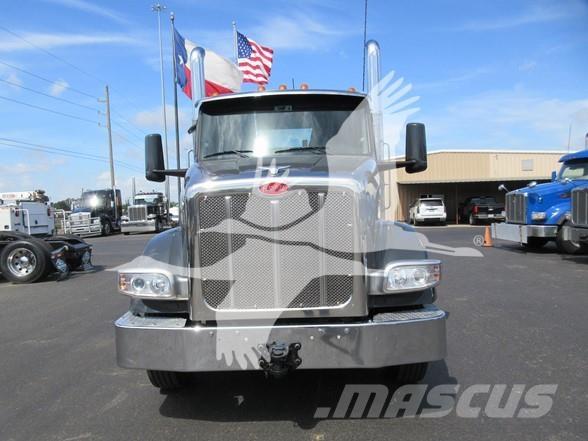 Peterbilt 567 Autotractoare