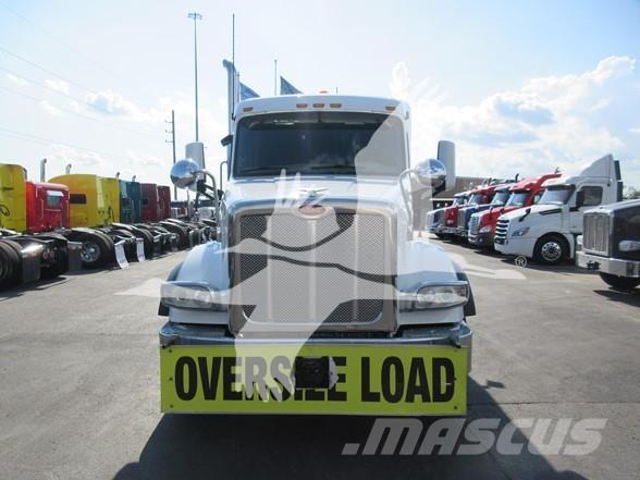 Peterbilt 567 Autotractoare