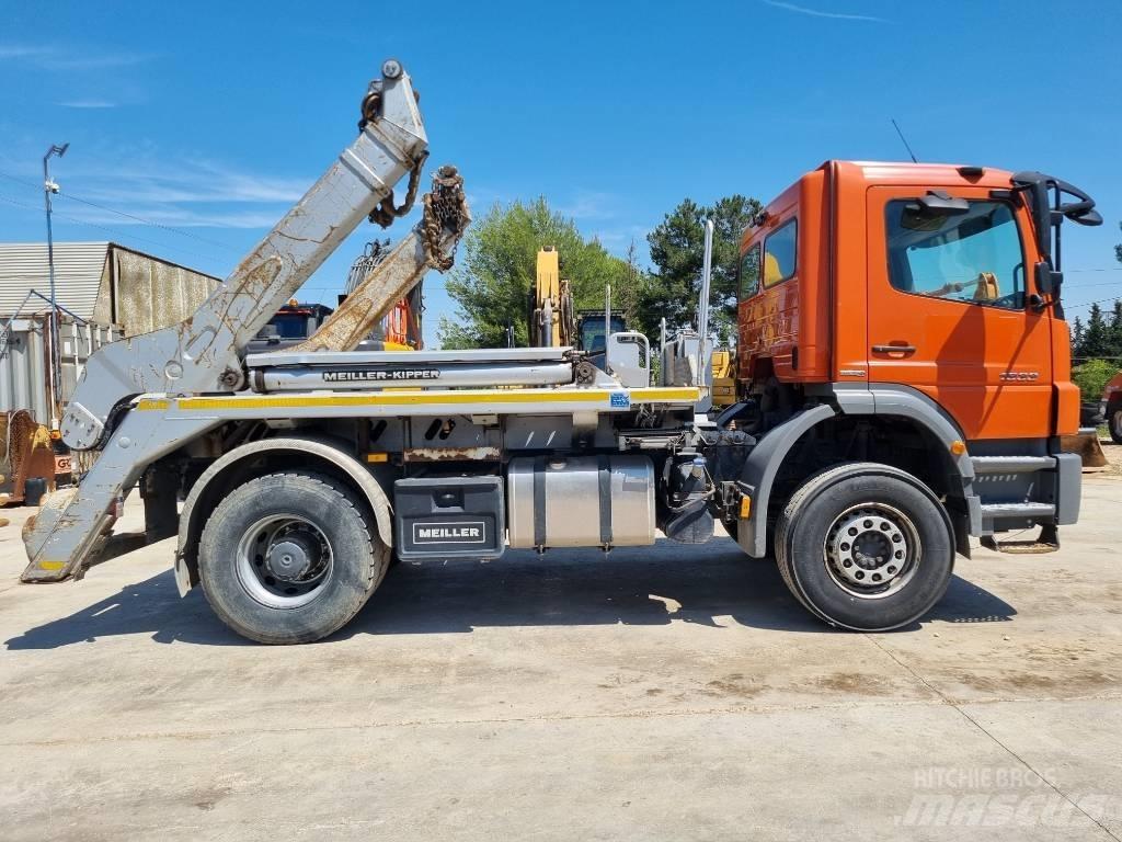 Mercedes-Benz 1833 Camion cadru container