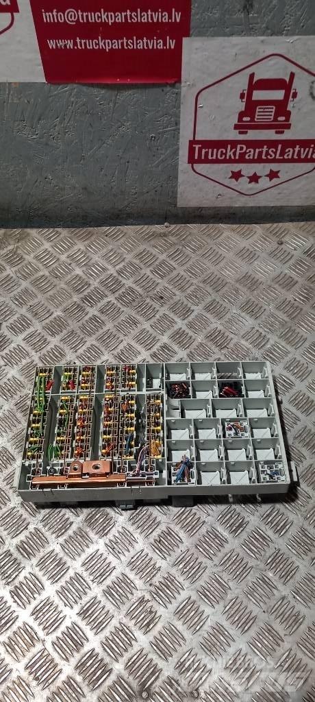Scania R 440   2096304 Cabine si interior